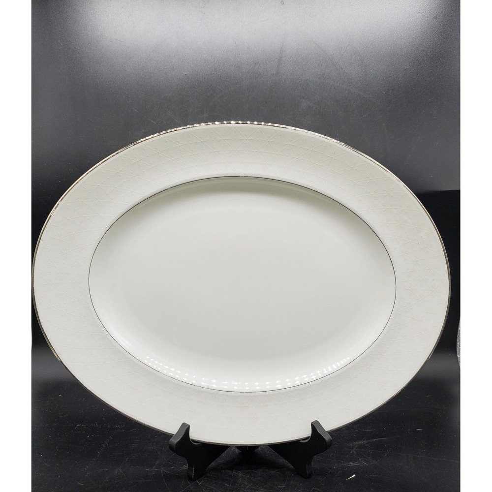 Vintage Wedgwood Petal Lattice Ecru 14" Oval Serving Platter Plate White England